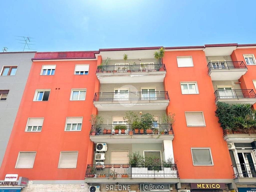 appartamento in affitto a Napoli in zona Chiaia