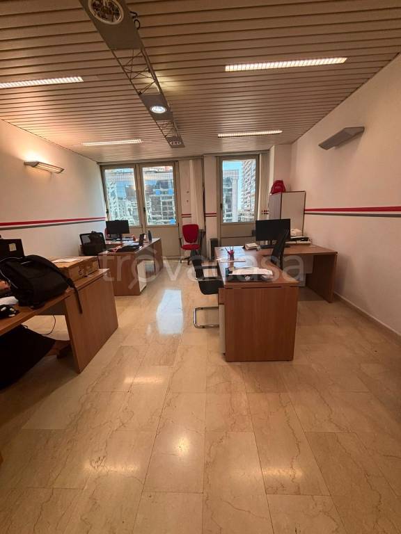 ufficio in affitto a Napoli