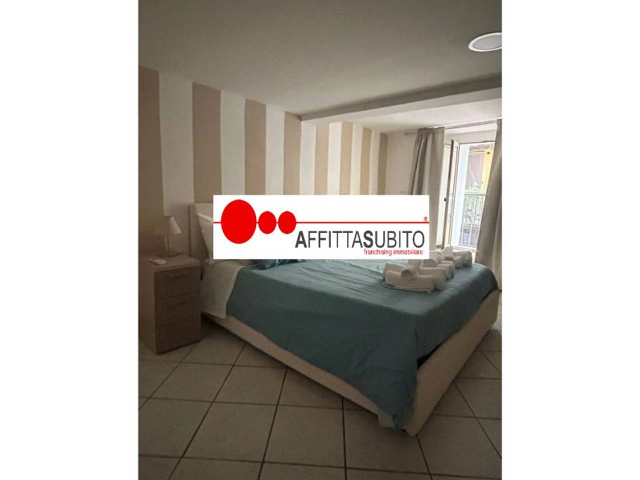 appartamento in affitto a Napoli in zona Chiaia