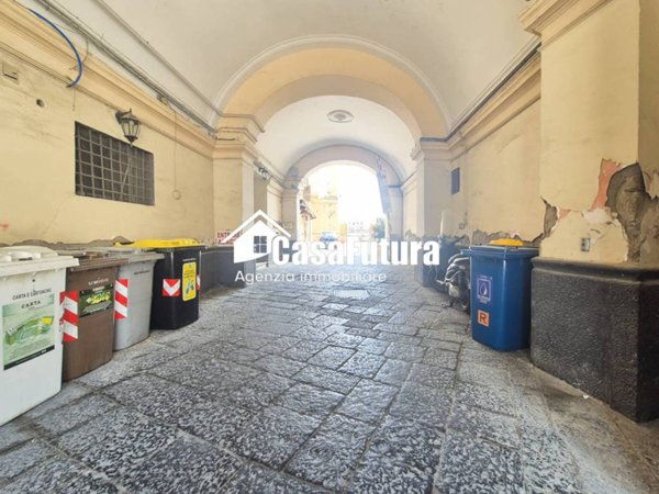 locale commerciale in affitto a Napoli in zona Secondigliano
