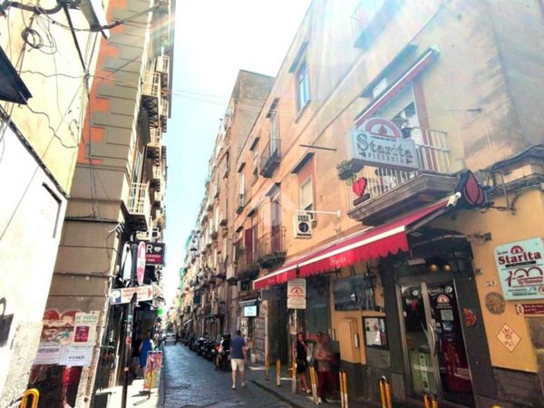 appartamento in affitto a Napoli in zona Stella