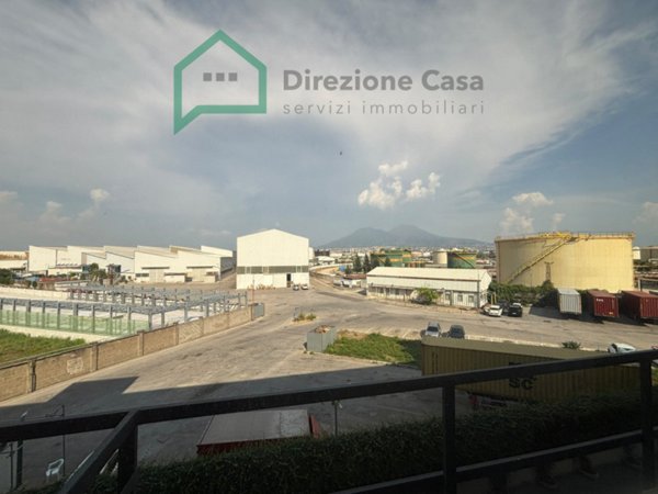 ufficio in affitto a Napoli in zona Zona Industriale-Ferrovia