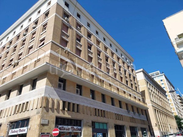 ufficio in affitto a Napoli in zona Porto