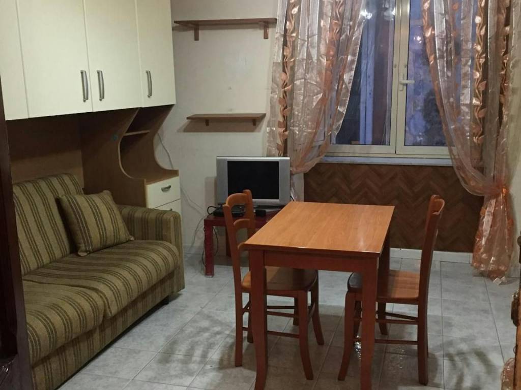 appartamento in affitto a Napoli