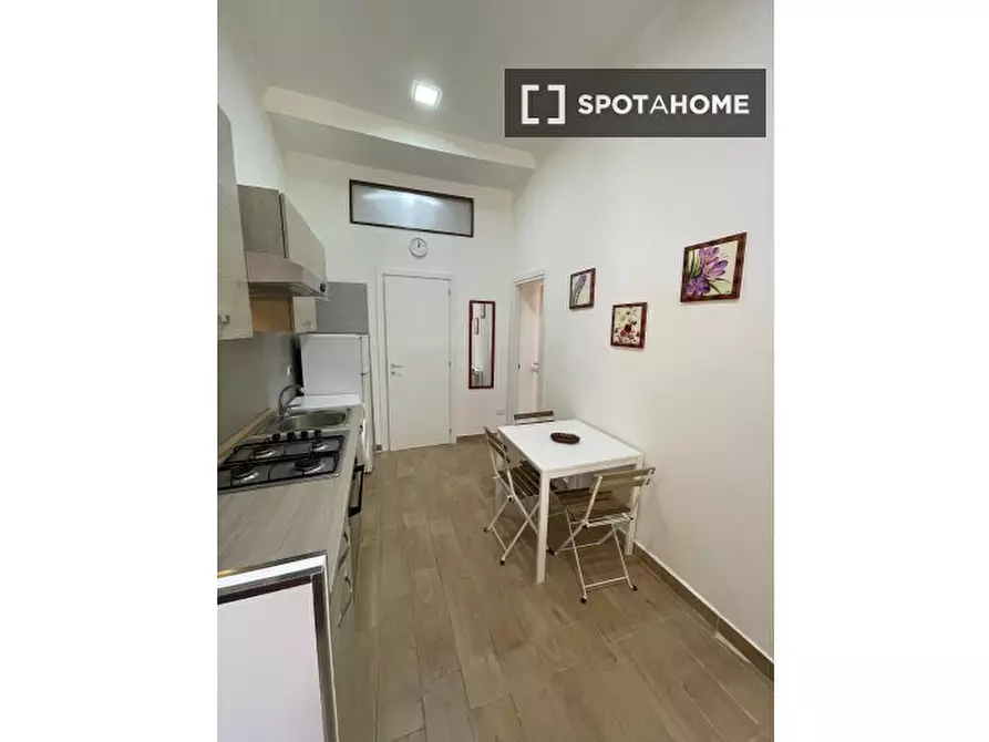 appartamento in affitto a Napoli in zona Pendino / San Giuseppe