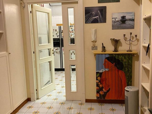 appartamento in affitto a Napoli in zona Chiaia