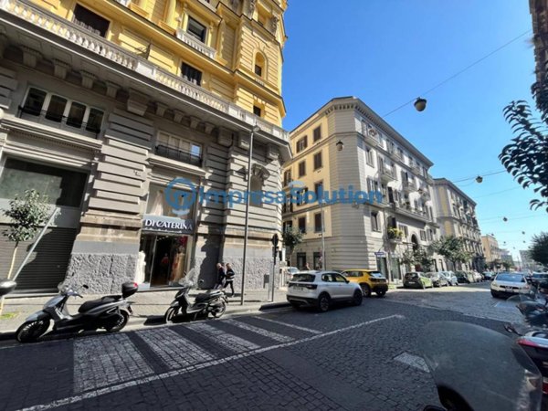 ufficio in affitto a Napoli in zona Pendino / San Giuseppe