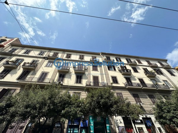 negozio in affitto a Napoli in zona Pendino / San Giuseppe