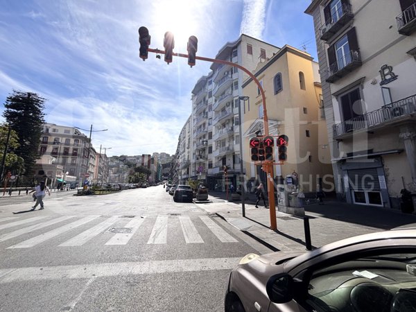 appartamento in affitto a Napoli in zona Chiaia