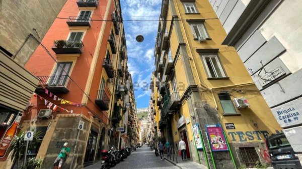 monolocale in affitto a Napoli in zona Montecalvario