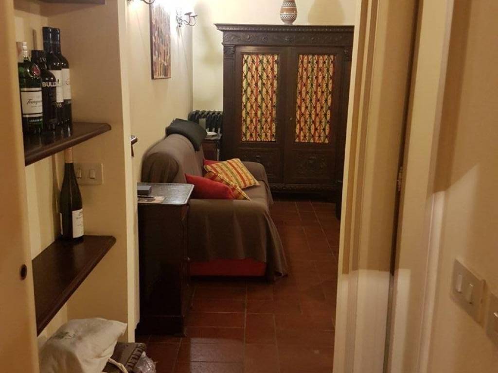 appartamento in affitto a Napoli in zona Chiaia