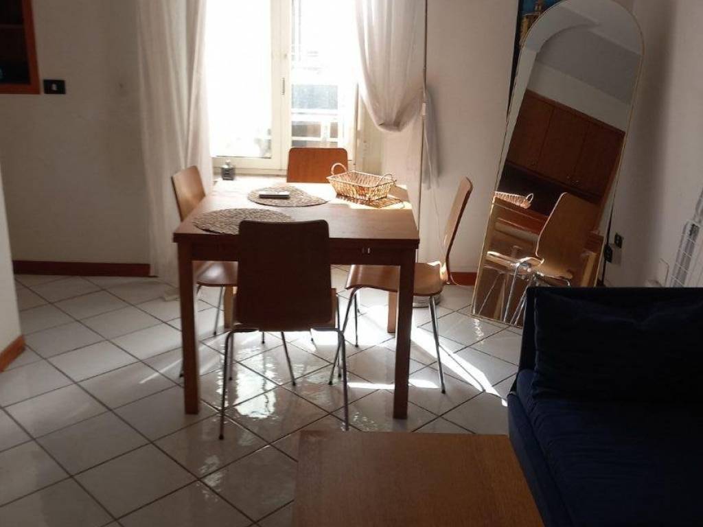 appartamento in affitto a Napoli in zona Chiaia