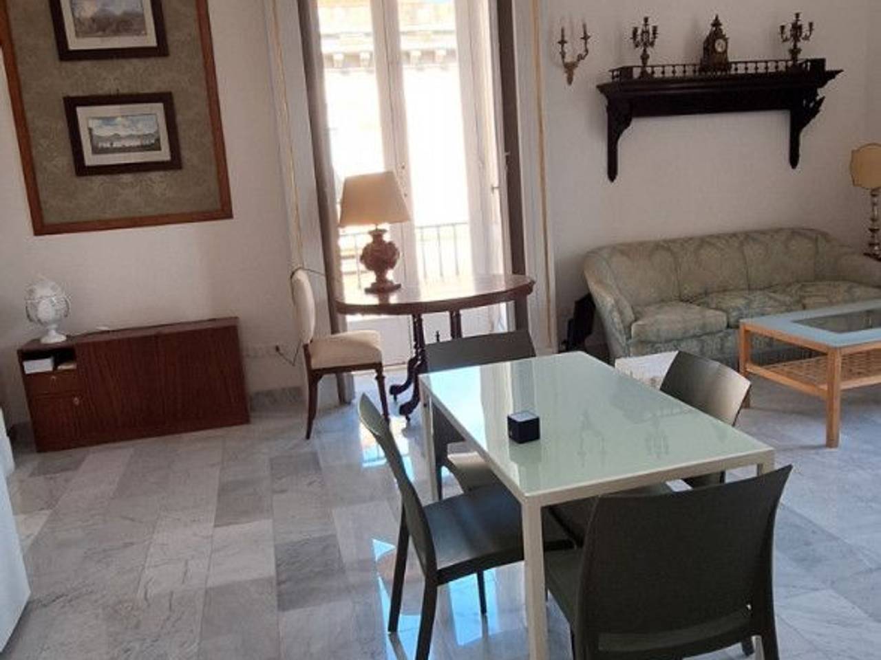 appartamento in affitto a Napoli in zona Stella