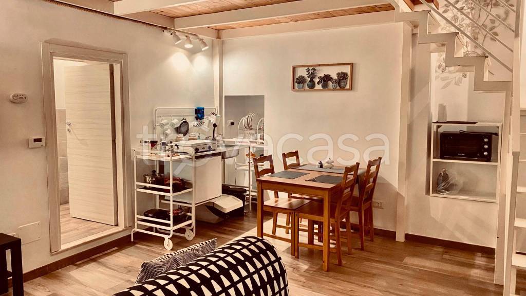 appartamento in affitto a Napoli