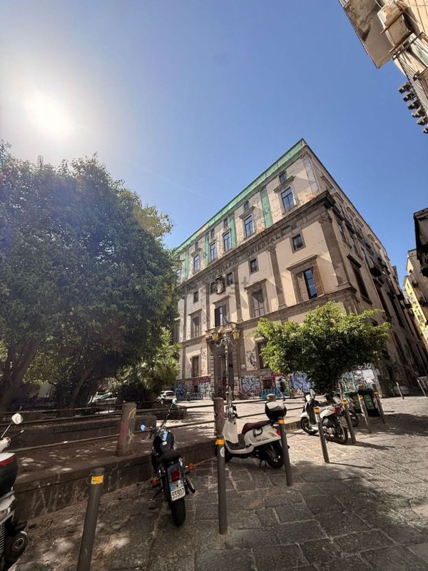appartamento in affitto a Napoli in zona Centro Antico