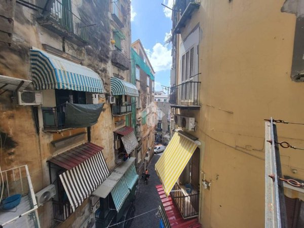 appartamento in affitto a Napoli in zona Stella