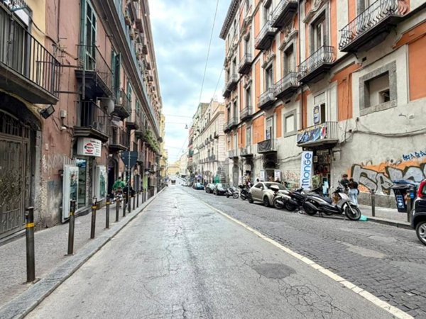appartamento in affitto a Napoli in zona Stella
