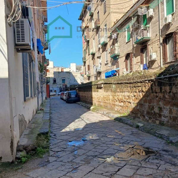 casa indipendente in affitto a Napoli in zona Capodichino