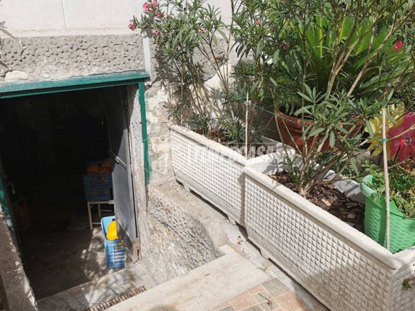 ufficio in affitto a Napoli in zona Arenella