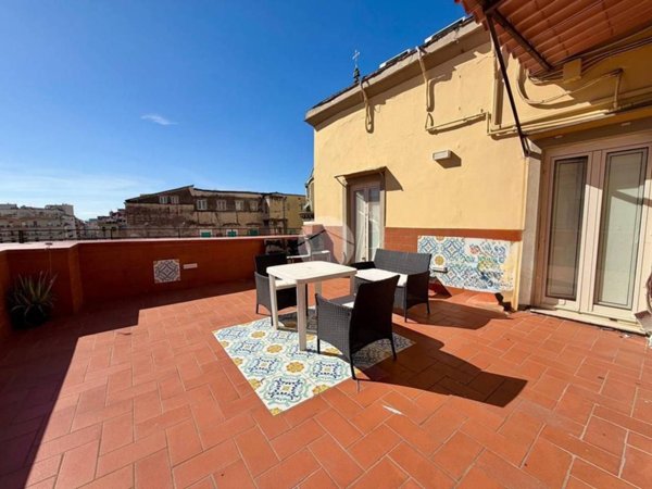 appartamento in affitto a Napoli in zona Montecalvario