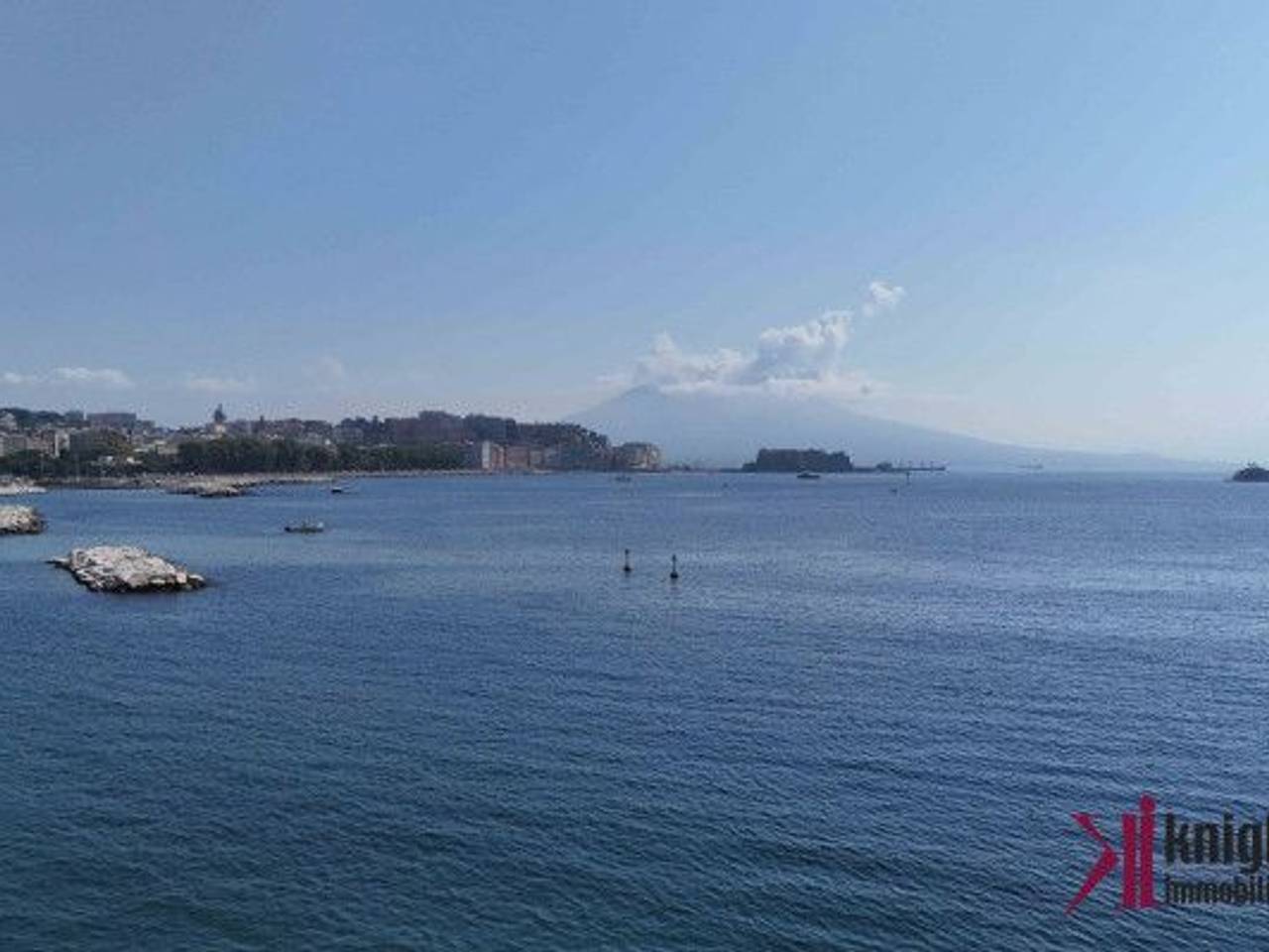 appartamento in affitto a Napoli in zona Chiaia