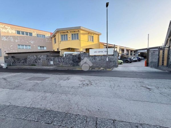 locale commerciale in affitto a Napoli in zona Posillipo