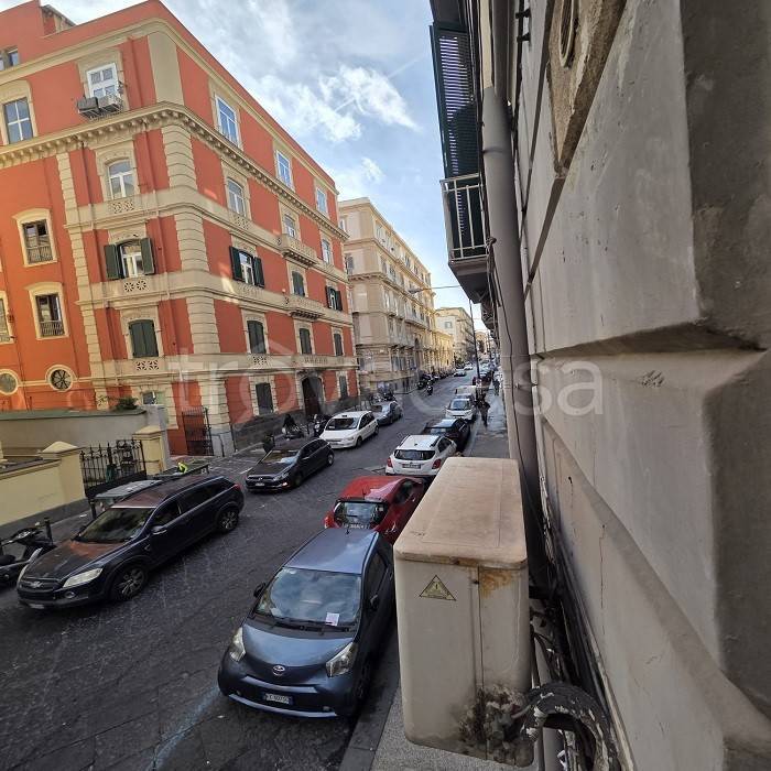 appartamento in affitto a Napoli in zona Chiaia
