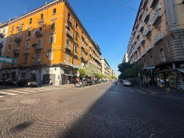 negozio in affitto a Napoli in zona Vicaria