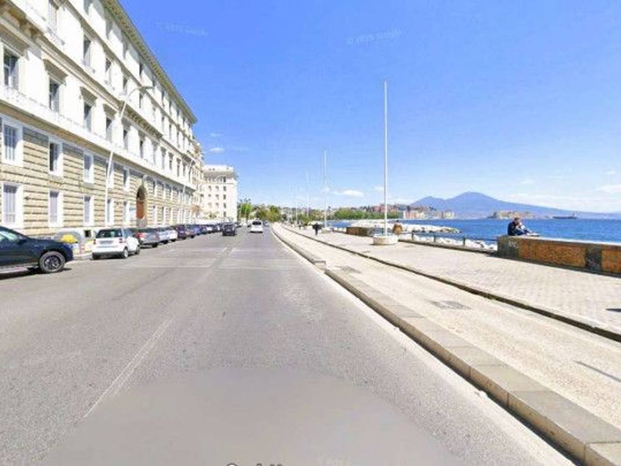appartamento in affitto a Napoli in zona Chiaia