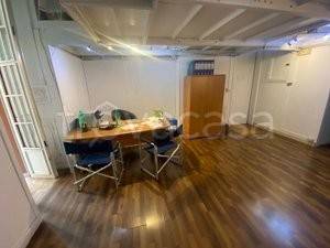 appartamento in affitto a Napoli in zona Chiaia