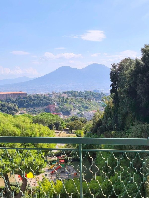 appartamento in affitto a Napoli in zona Capodimonte / Colli Aminei
