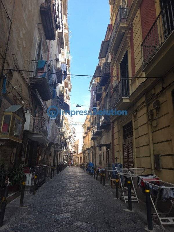 appartamento in affitto a Napoli in zona Montecalvario
