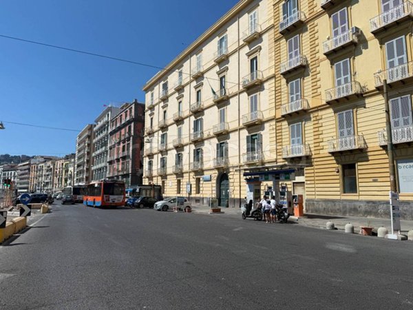 ufficio in affitto a Napoli in zona Chiaia