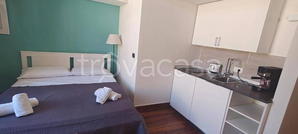 appartamento in affitto a Napoli in zona Chiaia