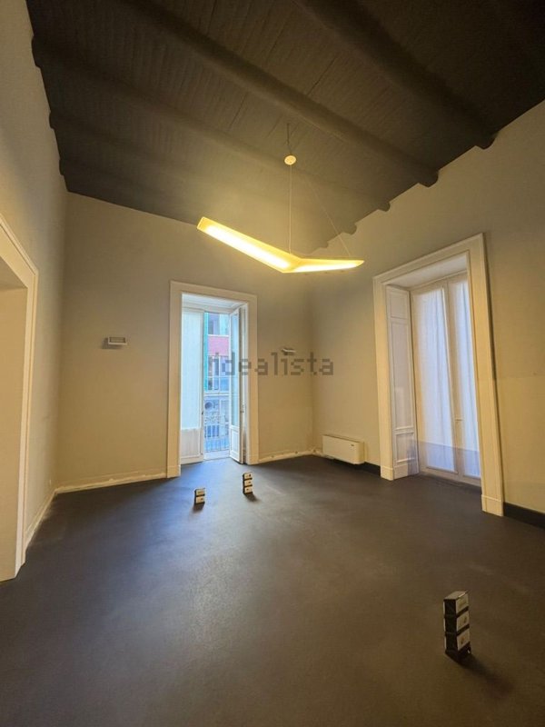 appartamento in affitto a Napoli in zona Porto