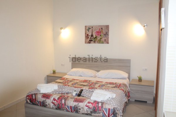 appartamento in affitto a Napoli in zona Stella