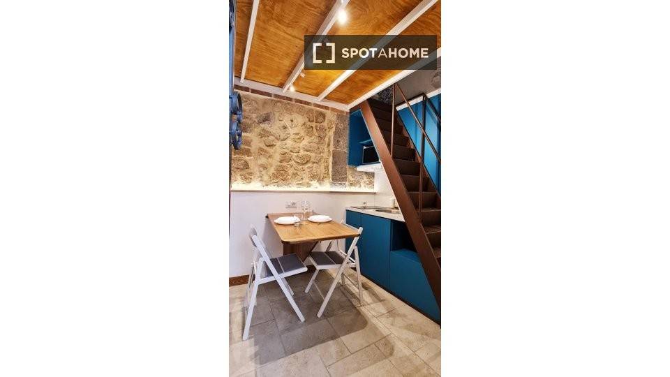 appartamento in affitto a Napoli in zona San Lorenzo