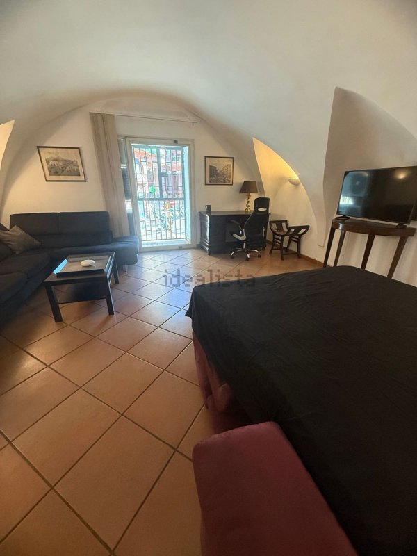 appartamento in affitto a Napoli in zona Chiaia