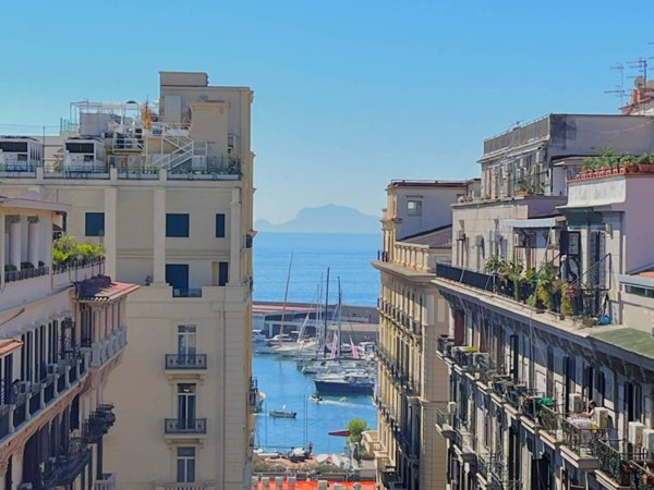 appartamento in affitto a Napoli in zona San Ferdinando