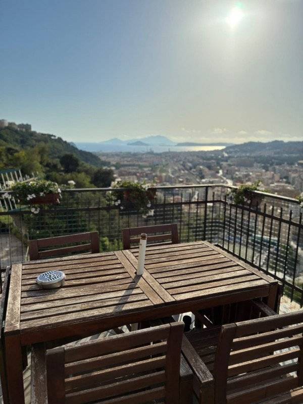 appartamento in affitto a Napoli in zona Posillipo