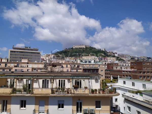 appartamento in affitto a Napoli in zona Porto