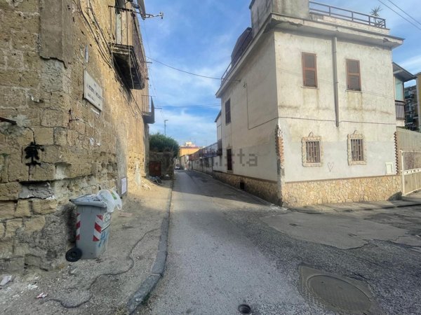 appartamento in affitto a Napoli in zona Bagnoli