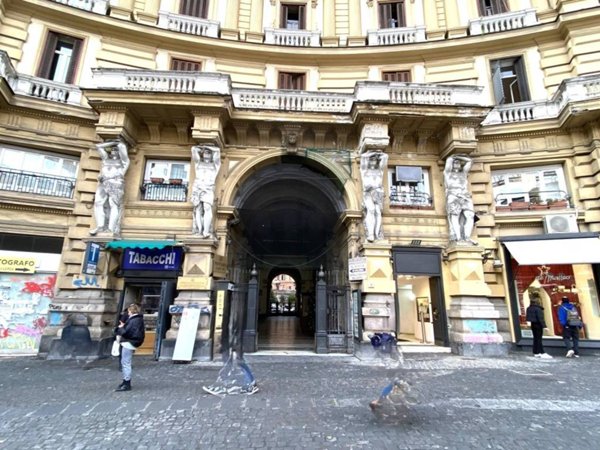 ufficio in affitto a Napoli