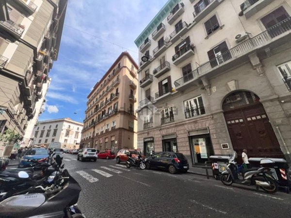 locale commerciale in affitto a Napoli in zona San Lorenzo