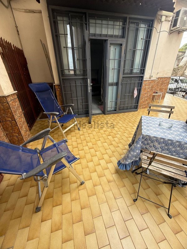 appartamento in affitto a Napoli in zona Stella