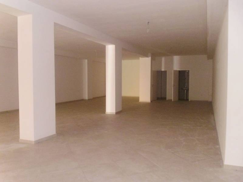 locale commerciale in affitto a Napoli in zona Secondigliano
