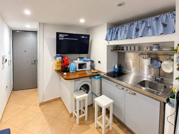 appartamento in affitto a Napoli in zona Chiaia