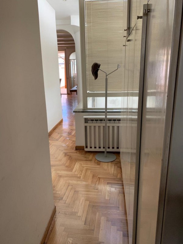appartamento in affitto a Napoli in zona Chiaia