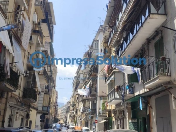 locale commerciale in affitto a Napoli in zona Pendino / San Giuseppe