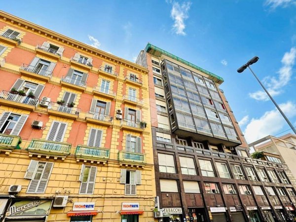 appartamento in affitto a Napoli in zona Chiaia